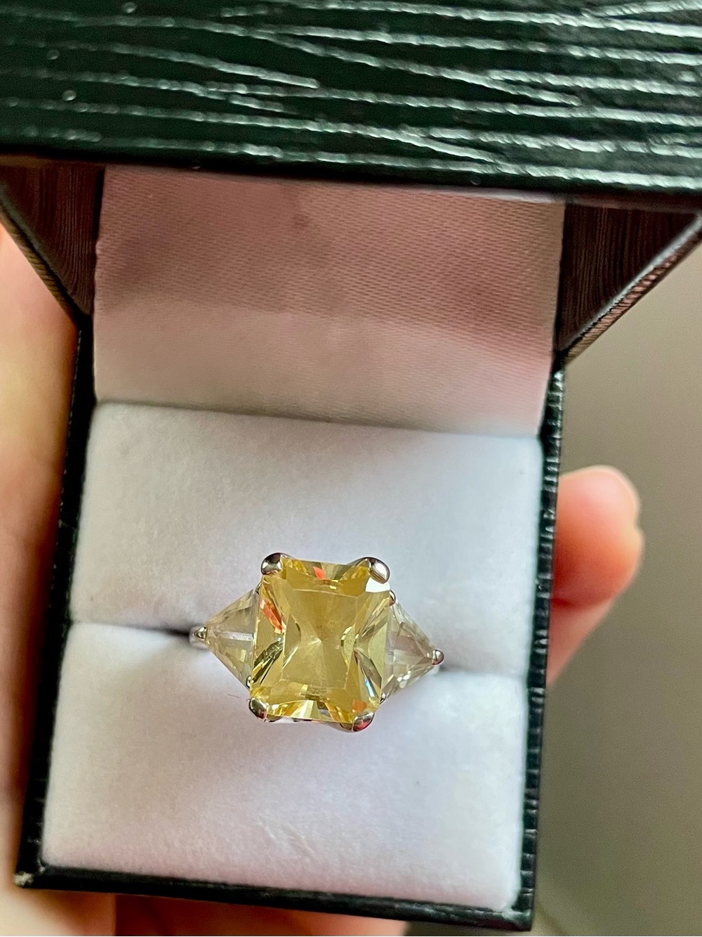 Stunning Vintage RSC 925 Canary Yellow & Trillion CZ Statement Ring | SZ 7